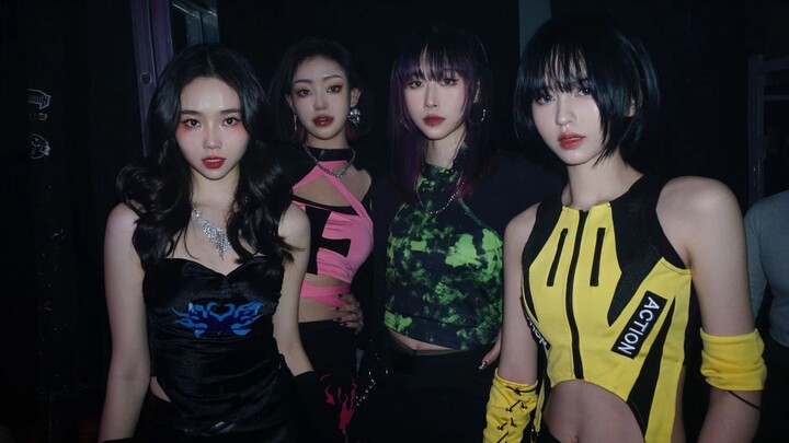 Siêu phục hồi quần áo lllusion + Girls roadshow