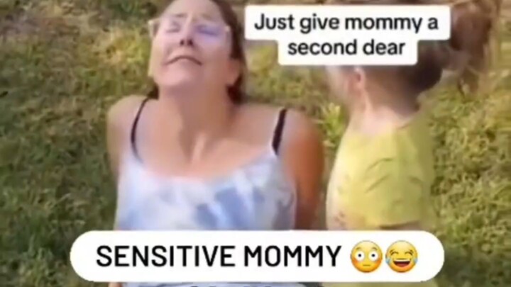 “Mẹ nhạy cảm”