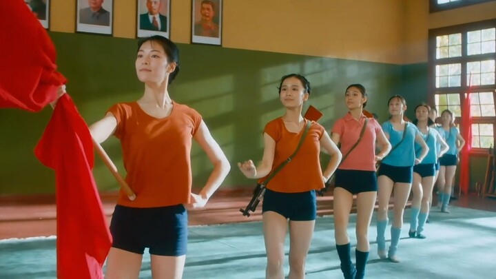 “Jiang Wen summed it up in two or three films, then suddenly Director Feng just went full-on naked!”