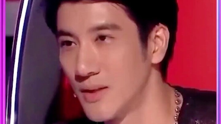 During the show, Wang Leehom stated that China has 55 ethnic minorities, sparking doubts from others