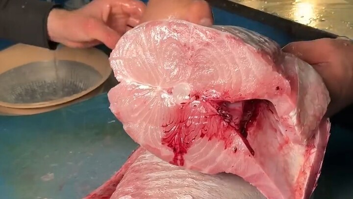 ปลาตัวใหญ่เนื้อชิ้นโต!