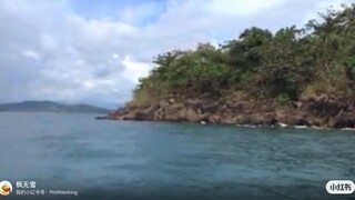 水靜能鑒物，人靜能觀心。靜心人不浮，靜心能明理。只有你在心境如水的時候，才能客觀理智地思考問題，正確的判斷。以水為鑑，臨水照人。「靜」可以說是在浮躁的社會中保持清醒頭腦的方式之一。把自己