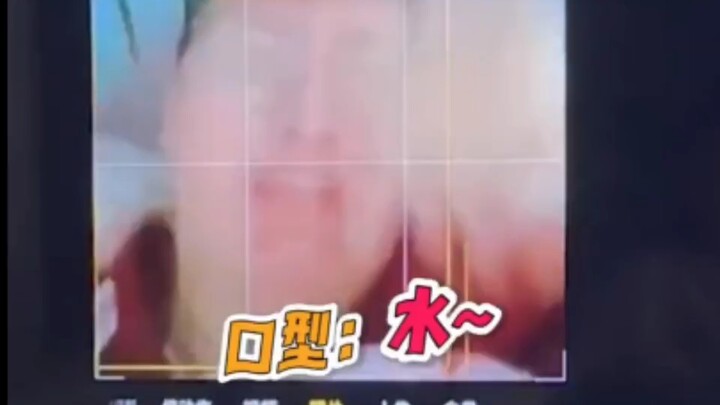 He really knows his stuff when it comes to screen mirroring, pulling out all the stops just to grab 