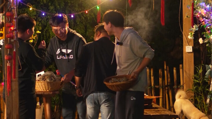 A man’s little joys: enjoying seafood while watching the World Cup!