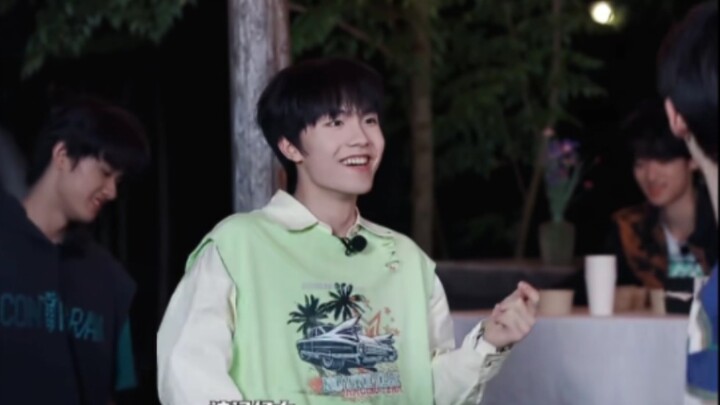 سو شين هاو ما زال يتذكر رقصة فرقة الفتيات "more"، ذاكرته جيدة والرقصة التي يؤديها جيدة أيضًا.