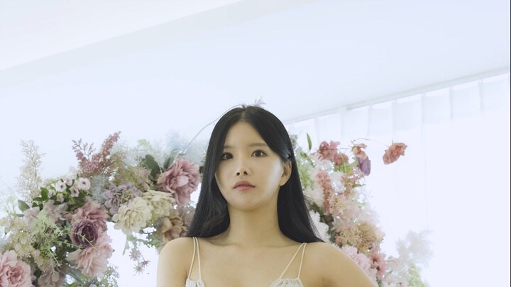 Backless-Dress,-Yeonji,-Part.1c-4So5