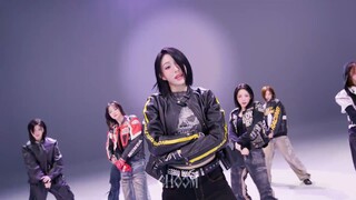 tripleS Visionary Vision Hit the Floor PErformance