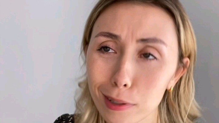 Cô gái cho rằng gay rất thích mình thì sẽ như thế này…