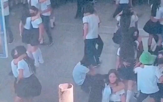 () trong trường học Nhật Bản