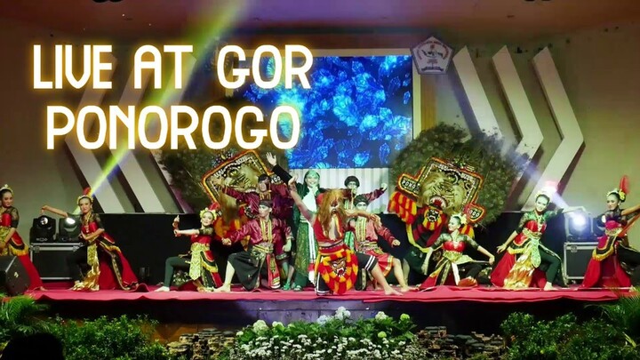 Diiringi 2 Dadak Merak, Tlaga Ngebel Ninggal Kenangan Live di GOR Ponorogo
