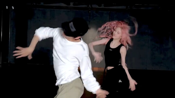 Ai dám bảo đây là nhảy tay nữa? Độ mạnh cực đã! Hengjun x Autumn – Thử thách ‘BANG BANG’