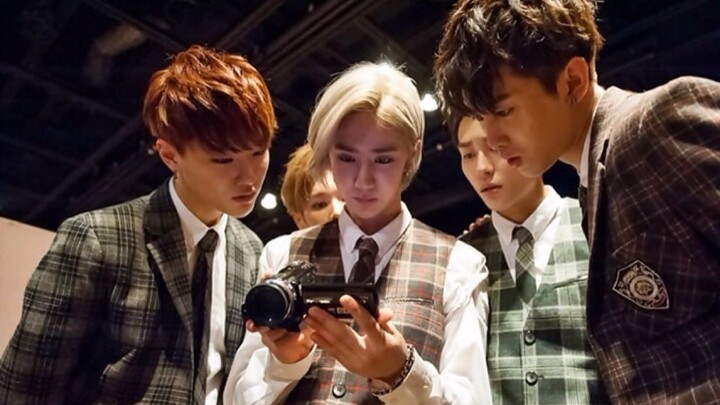 【หนุ่มผมทอง หวังอี้ป๋อ × เจ้าตัวน่ารักขี้เล่น เฉาเฉิงเหยียน】เพลง GOODBOY จากสมัยอยู่วง UNIQ (ท้ายคลิ