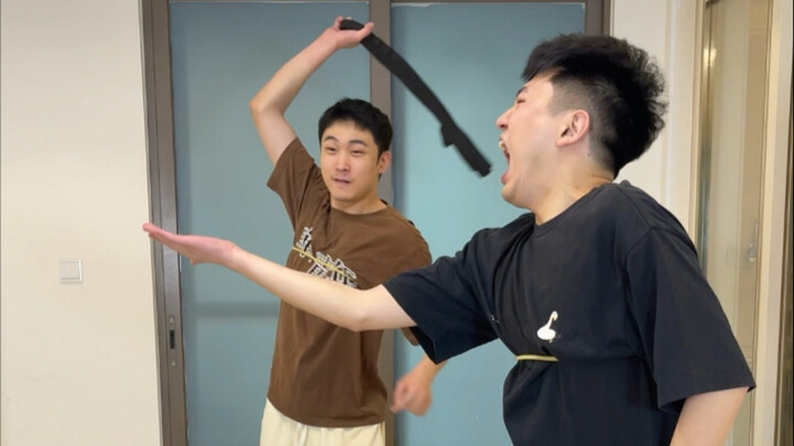 Cepat panggil temanmu untuk melihat tantangan menahan beban tisu toilet