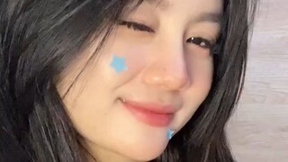 Gak bisa berhenti nonton / Can’t stop watching