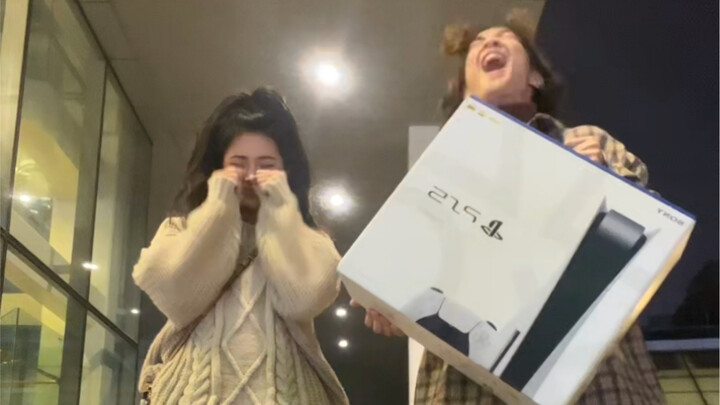 What made my girlfriend burst into tears on her birthday!