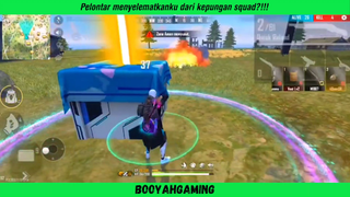 Dirush satu squad?!!! Untung ada pelontar!!!