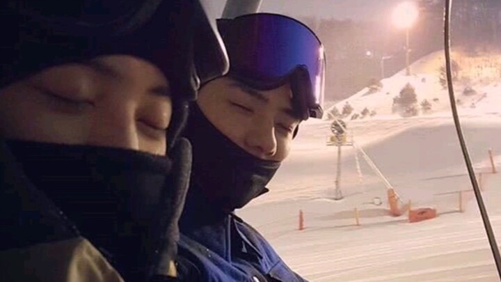 【EXO تشوما】لقي سيهون تشانليو عندما كان في الرابعة عشرة من عمره، وشارك تشانليو في ستة أسباع حياة سيهو