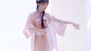 Zi Yan ★ Red Horse ★ Stunning scene! ChinaJoy21 Luoshang Chinese costume Hanfu stage July 31