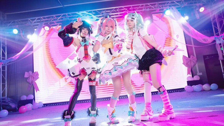 Bringing the 404 stage to life?! Behold the debut live performance of the “ReDreaming Angel” live-ac