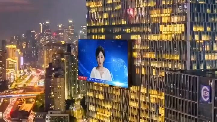 เก็บหนุ่มข้างถนนมาเป็นแฟนปลอม