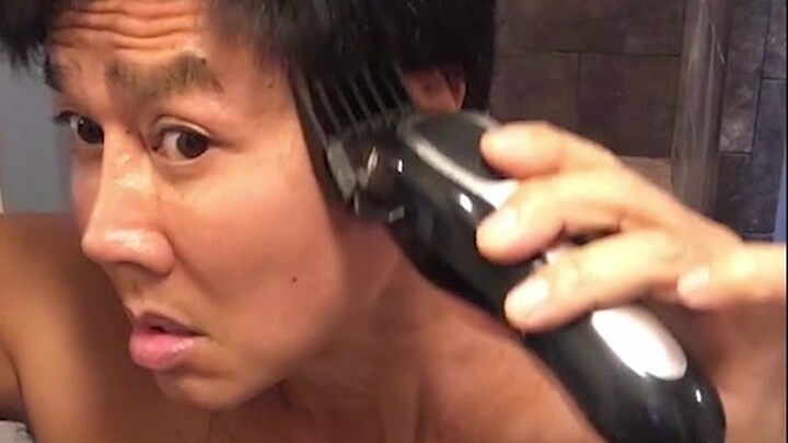 Cắt tóc Van Darkholme