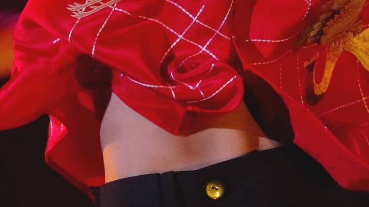 مختارات مونتاج رقص إي يانغ تشيان شي | ضربة الورك العلوية | لوليبوب فاخر | قفل أبواب السيارة | تحوّل 