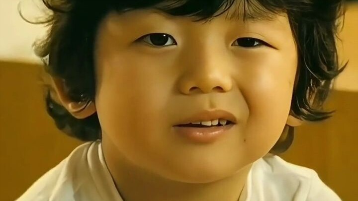 การมีคุณแม่ที่อยู่ในช่วงวัยรุ่นดื้อรั้นเป็นยังไงนะ? เนื้อหานี้สมจริงเกินไป