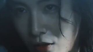 Entahlah, kukira dia adalah pria tampan Korea yang baru ditemukan tetapi ternyata dia adalah salah s