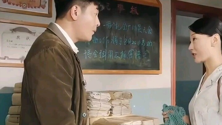 A boss bullied a newbie, only to find out he was the factory director’s son-in-law.