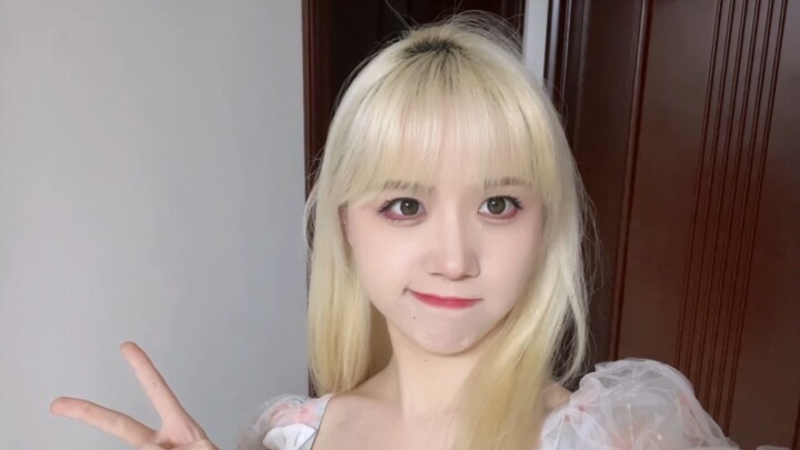 Ini hari ulang tahunku!! Lebih banyak! Lompat! Lebih banyak! ❤ Campuran