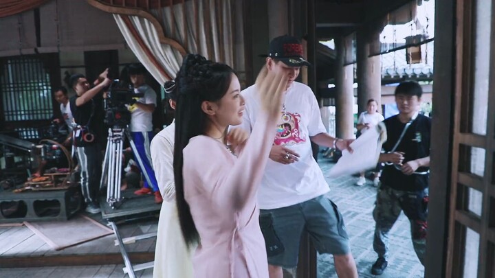 【Yang Chaoyue】“Listen to the Phoenix’s Song” version of “The Priceless Sister” — everyone’s doing th