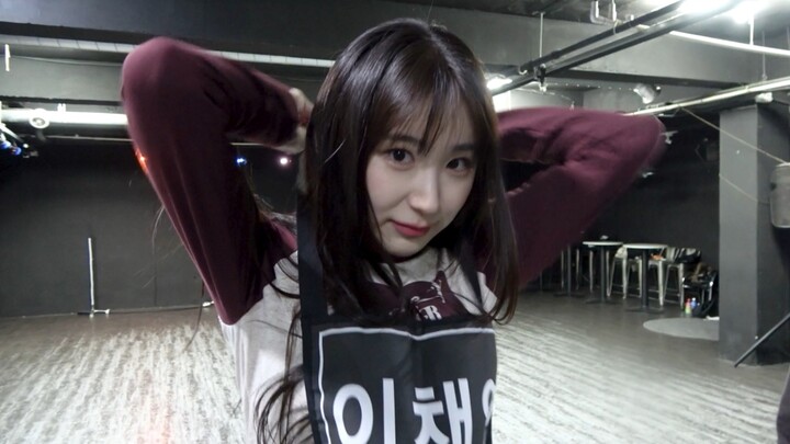 การฝึกเต้นของแวมไพร์ลูกชุนนม! ลีแชยอน เวอร์ชันห้องซ้อมเพลง ＜HUSH RUSH＞