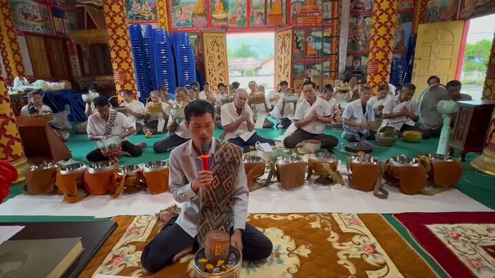 ພິທີກຳທາງພຸດທະສາສະໜາ ທານປະຈຳວັນສີລ