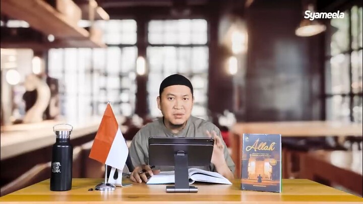 40 KARAKTERISTIK YANG DICINTAI ALLAH - Ustadz Oemar Mita