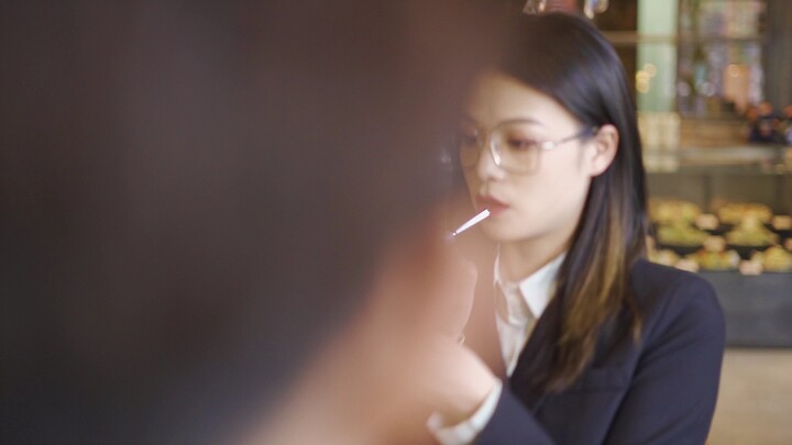 تنظر السلحفاة إلى الفاصوليا المونج——( )?