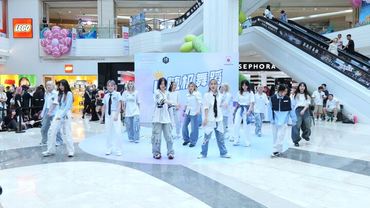 إلى الجزيرة- كم من الناس هنا