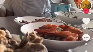 الأطفال اليوم يزدادون ثقةً بأنفسهم، وتُحسن عائلاتهم تربيتهم. على عكس صغرنا، أشعر بالخجل الشديد مقارن