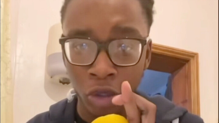 صاحب اليابانية الأمريكية يكون مثل: