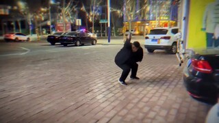 兄弟非得展示一下他的枪法