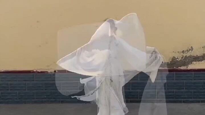 The water sleeve technique in opera is so beautiful!