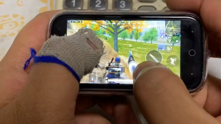 Batasan ponsel! Berlatihlah lebih banyak jika kamu belum mahir.