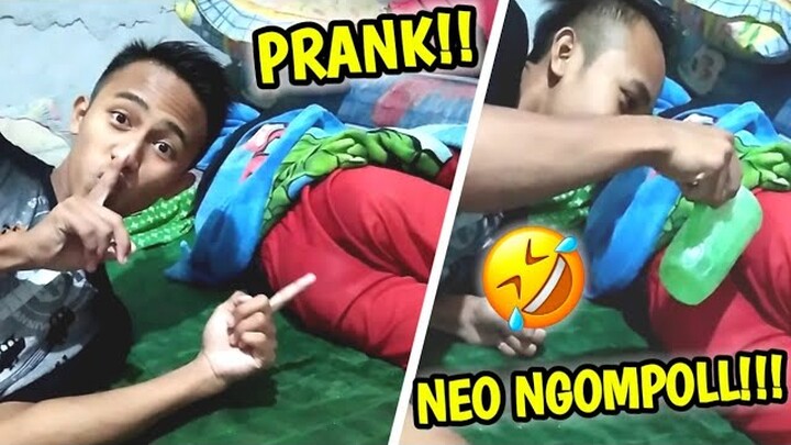 PRANK NGOMPOLL KE NEO!!! KATANYA ATAP RUMAH BOCOR GARA GARA HUJAN🤣 ~ NGAKAK PARAHH!!!