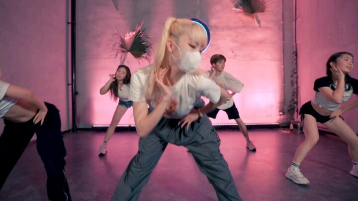 【Meet Dance】Teacher: Nan Nan Music: Gee Lively and sweet, this choreography is somewhat sweet——Passi