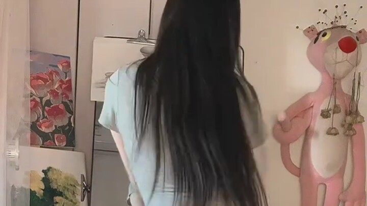 Xiao Yuanyuan, memasukkan mobil ke garasi dengan mundur, bagian belakang