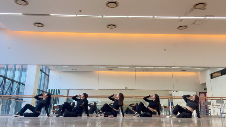 ليسرافيم تفقد الوعي في المنزل لمدة دقيقتين