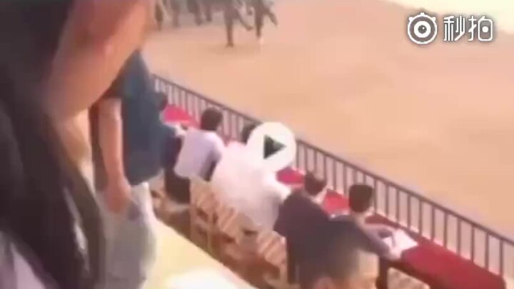 Chỉ cần biết thực lực của họ, chắc là huấn luyện viên nhìn thấy sẽ khóc luôn!