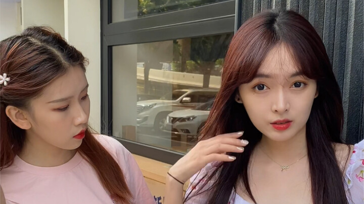 Lihat deh, dia akhirnya tertawa begitu bahagia hahaha!