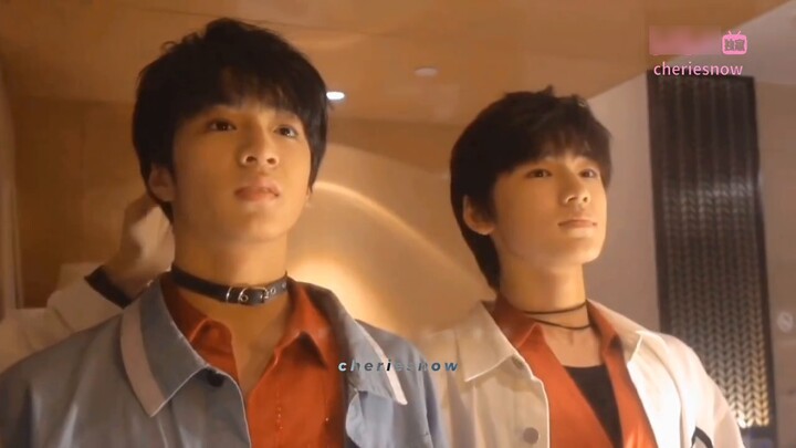 เขาอยู่ที่นี่เพื่อรักคุณ