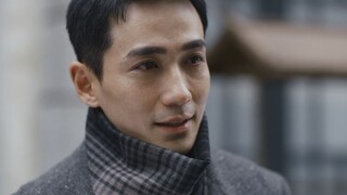 得有多思念，才会在看到她的时候泪流满面...他的眼里是浓得化不开的思念啊。