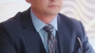 Demi 4 juta,dia jadi pacar kontrak CEO 4 tahun.Saat kontrak usai ia pergi,tapi CEO malah jatuh cinta